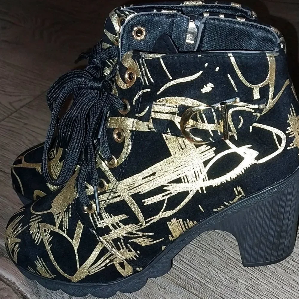Ladies Printed Chunky Heel Boots Size 7.5